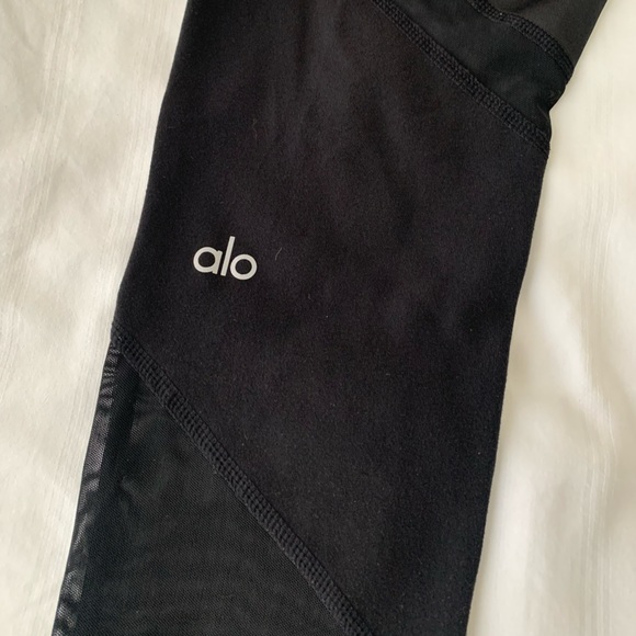 ALO YOGA Sheila Mesh Gloss Black Legging - Picture 7 of 8